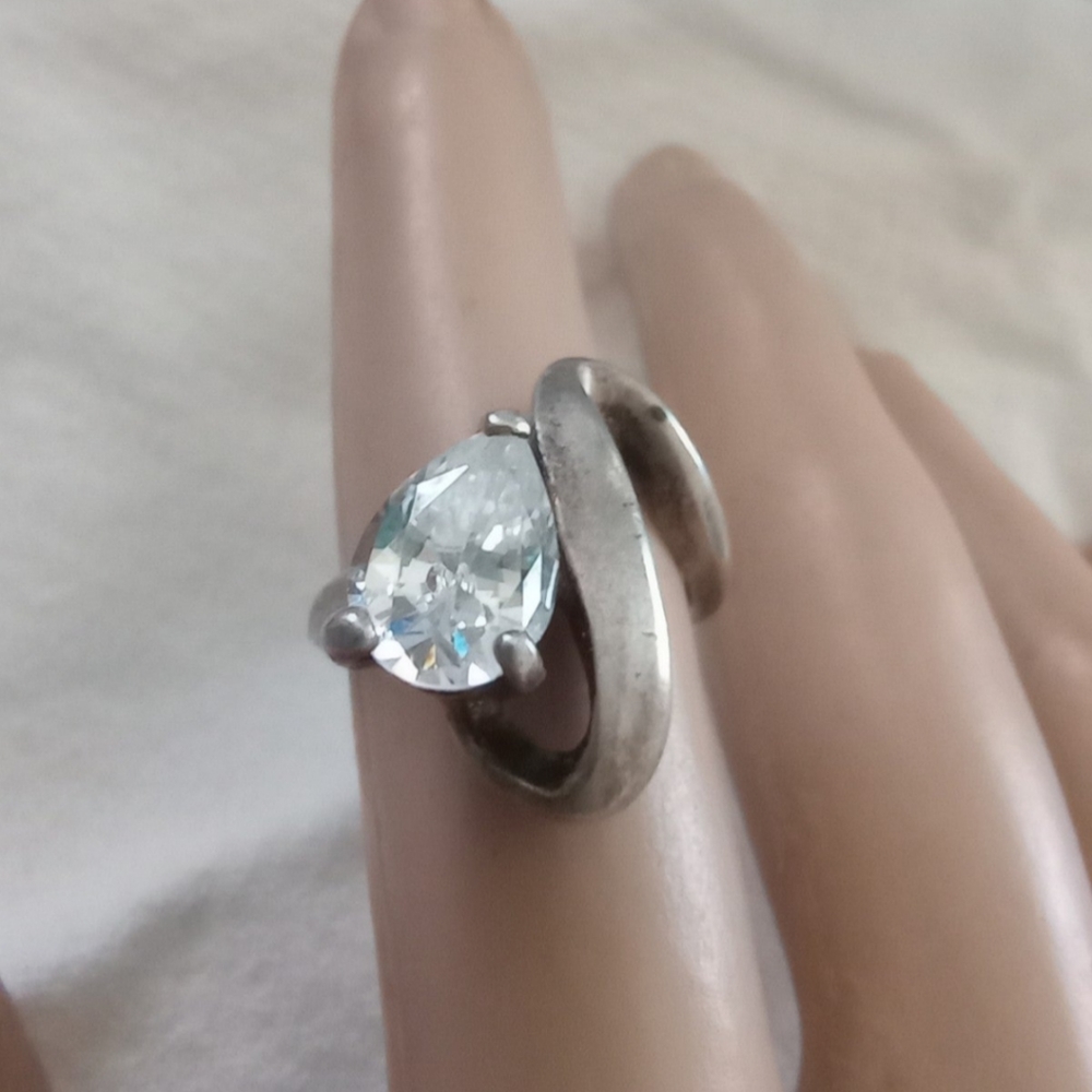"Radiant Cut Crystal Clear Advanced. CUBIC & STERLING VINTAGE RING